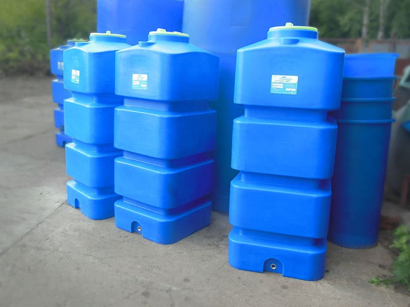 Пластиковая вертикальная прямоугольная ёмкость ТанПласт ТВП-1000